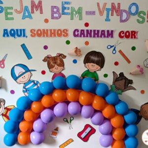 Painel de Boas-Vindas Arco-Íris