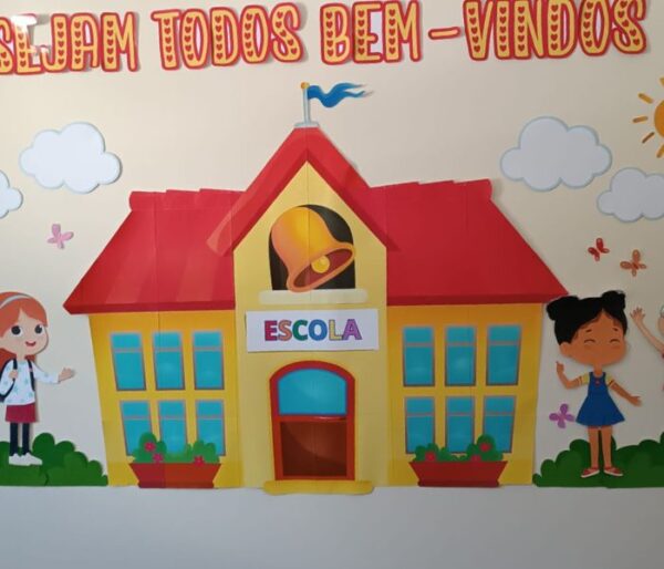 Painel de Boas-Vindas à Escola